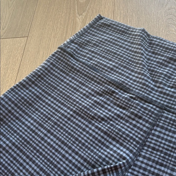 NWT Lululemon Align High-Rise Short 6" Glow Grid Washed Denim Multi size 14 - Picture 7 of 9